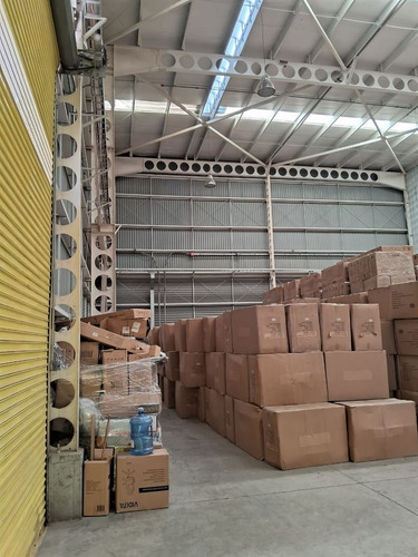 Arriendo Bodega 428m2-con Oficina-altura 11m2 Puerto Montt