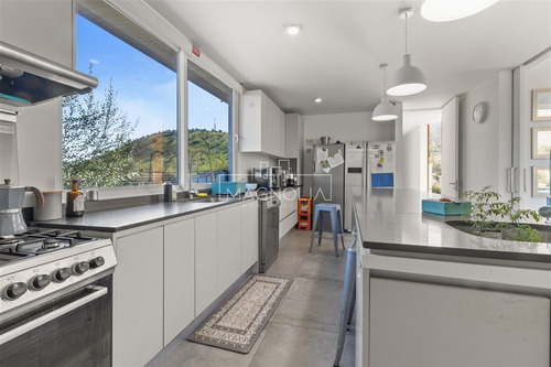 Casa En Venta De 4d/5b Las Brisas