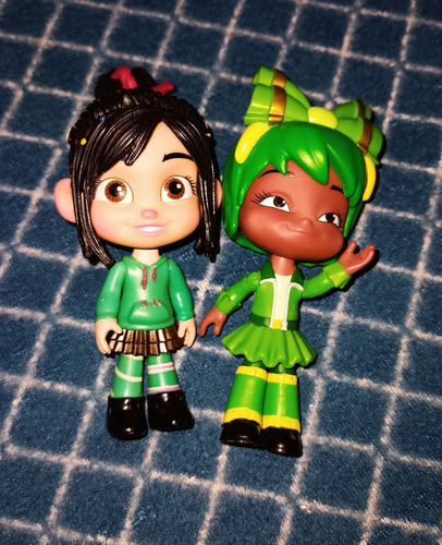 Disney Wreck-it-ralph Demoledor Figuras Vanellope Y Minty