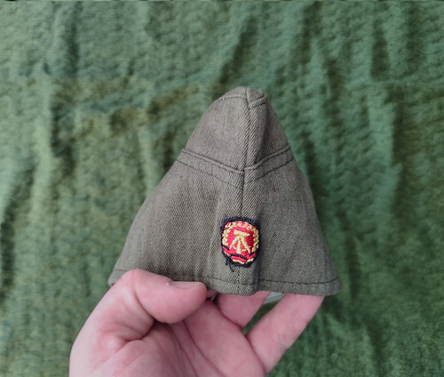 Birrete Del Ejercito Popular Alemán Nva Talle 56 (Usado)