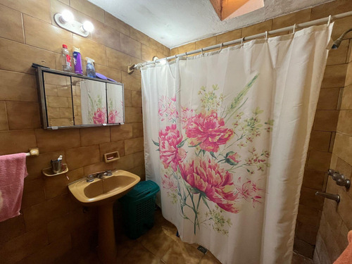 Venta Casa De 2 Dormitorios Con Garage Doble En Barrio Sarmiento