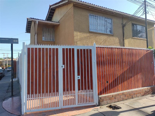 Casa En Venta De 3 Dorm. En Quilicura Villa Paseo Central