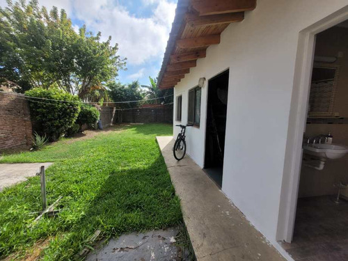 Casa En Venta En Lanus Este