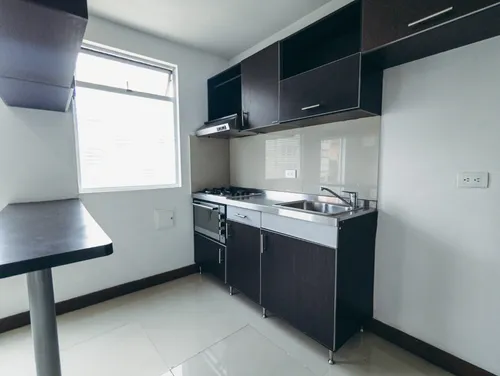 Apartaestudio Con Balcón Y Parqueadero Privado Cubierto