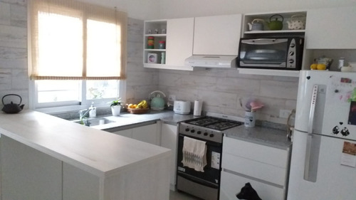 Espectacular Triplex Listo Para Mudarse 6 Años Antigüedad Apto Crédito
