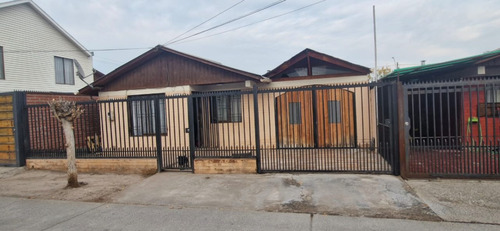 Casa Un Piso En Los Aromos Pasaje Cerrado