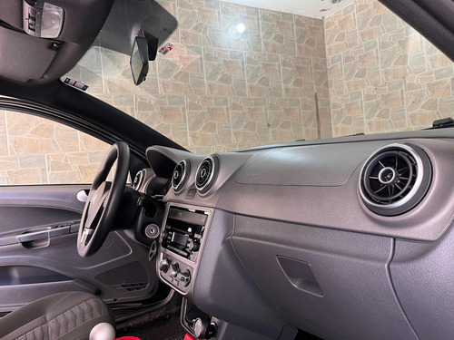Volkswagen Saveiro 1.6 Cross Cab. Estendida Total Flex 2p