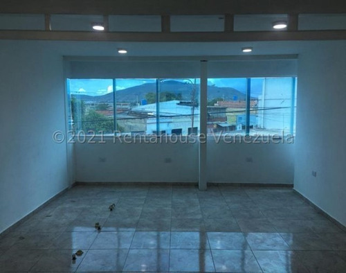 Imagen 18 de 30 de Local Comercial En Alquiler Centro Este Barquisimemeto,no Falta Suministro Eléctrico, Zona Cerca Hospital Y Avenida Carabobo, Aire Acondicionado, Baño. Contacto 0424-5620928 Flex 22-1790 Z05