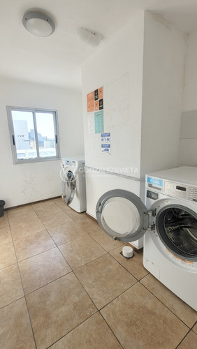 Imagen 14 de 15 de Apartamento Venta Monoambiente Centro Piso Alto Al Frente Orientación Norte
