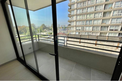 Estudio Nuevo Con Amplio Balcón En Ñuñoa, Piso 4