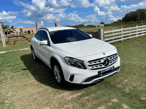 Imagen 4 de 21 de Mercedes-benz Clase Gla 180 Style 1.6 Turbo 122 Cv