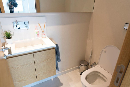 Imagen 11 de 30 de Departamento En Venta De Cuatro Ambientes, Haedo, Semi Piso, Excelente Estado.