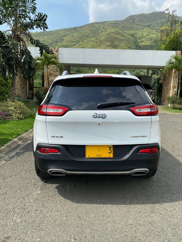 Jeep Cherokee Limited 3.2 2015 Blanca 5 Puertas