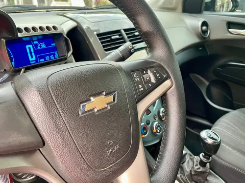Chevrolet Sonic 1.6 Lt 5 p