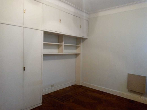 Departamento 2 Ambientes. Piso Alto. Apto Profesional.