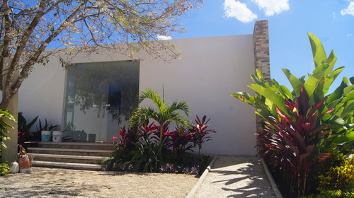 Casa En Venta Merida, Conkal En Privada, Modelo Premium Plus, Entrega Inmediata.