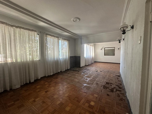 Vendo Casa Con Amplio Terreno, 200mts Plaza Armas - Chillán