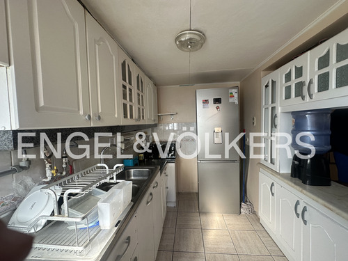 Excelente Casa En Condominio Amoblada.