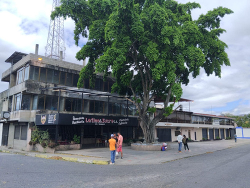 Edificio De Uso Comercial Y Residencial Centrico Cumanacoa Municipio Montes