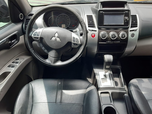 Imagen 7 de 15 de Mitsubishi Montero Sport 2015