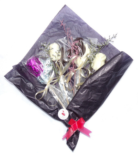 Imagen 1 de 5 de Ramo De Rosas Y Bombones Premium De Chocolate 80% Vegan Mani