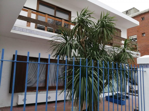 Casas En Venta Ubicadas En Zona Centro De Maldonado.-ref:4067