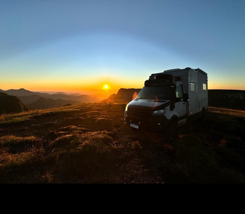 Único Motorhome Expedição Sirius 4x4 Easefour