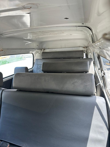 Volkswagen Kombi 1.4 Lotação Total Flex 3p