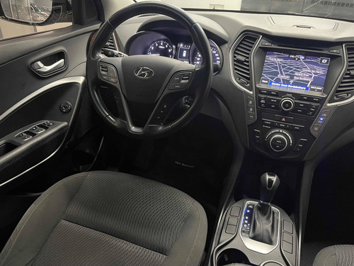 Imagen 8 de 12 de Hyundai Santa Fe 2.4 Seguridad Automatica 7 Asientos 2016!!