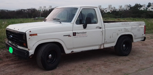 Ford F-100 -