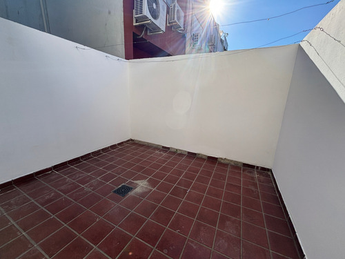 Venta Dúplex 2 Dormitorios Ramos Mejía Con Cochera