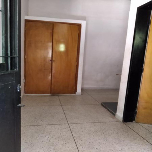 Imagen 7 de 12 de Alquilo 7 Cubículos Con Baño C/u, Los Rauceos, Mbi.