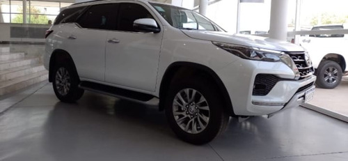 Imagen 2 de 2 de Toyota Sw4 Srx 2023