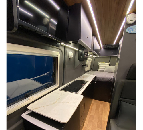 Equipamiento Casa Rodante Camper Chasis Mercedes Benz 0km