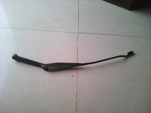 Brazo Limpiaparabrisa Izquierdo Hyundai Elantra 92-95