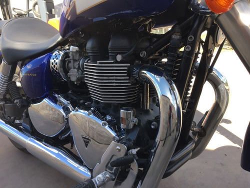 Imagen 10 de 15 de Triumph America 900 Motoswift