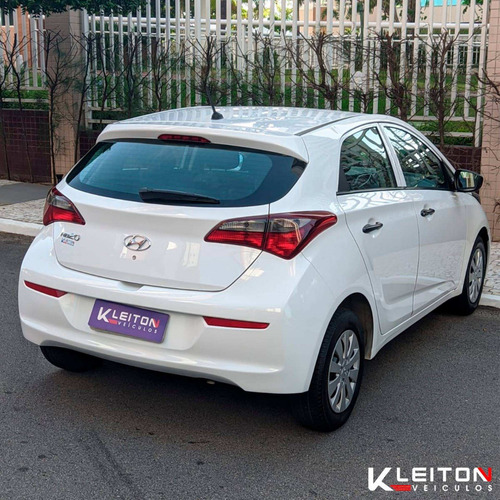 Imagem 3 de 14 de Hyundai Hb20 1.0 Unique 12v Flex 4p Manual