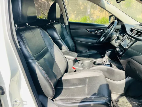 Nissan X-Trail 2.5 Exclusive 3 Row Cvt
