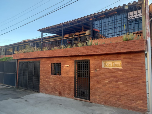 Venta De Casa En Bucares Valle Arriba, Guatire.