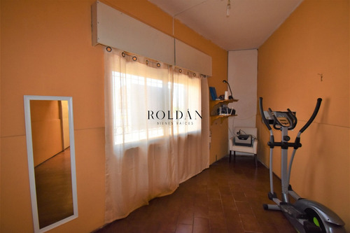 Terreno Venta Capurro Con Mejoras 2 Dormitorios Padrón Único Con Gran Fondo Con Parrillero