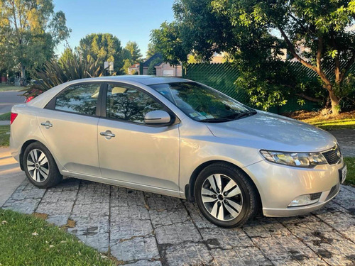 Kia Cerato 2.0 Forte 6at Elegance 2013