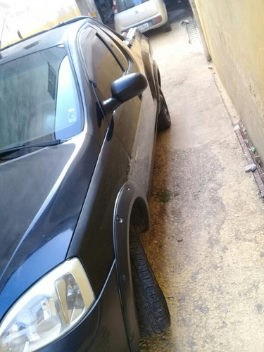 Imagem 4 de 6 de Chevrolet