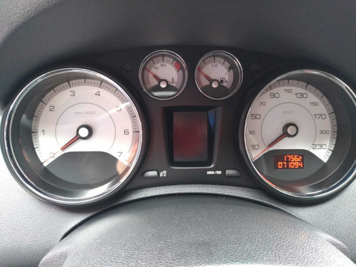 Peugeot 408 2.0 Allure Plus 143cv 2013