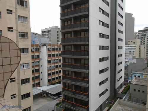 Imagem 14 de 15 de Kitinete Ampla, Reformada, A 200 Metros Do Metrô E Terminal De Ônibus, Rua Santo Amaro-bela Vista. - Md825