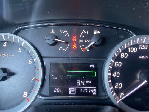 Imagem 10 de 11 de Nissan Sentra 2.0 Sv