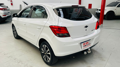 Chevrolet Onix 1.4 MPFI LTZ 8V FLEX 4P AUTOMÁTICO