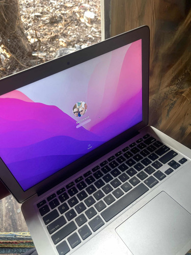 Imagen 2 de 3 de Laptop