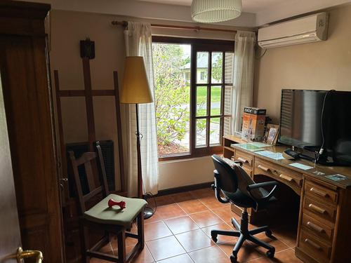 Casa Sobre Golf De Muy Buena Calidad En Excelente Ubicación 2 Lotes