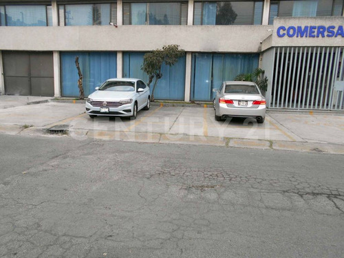 Oficina En Renta En Parque Industrial Naucalpan, Naucalpan, Estado De México