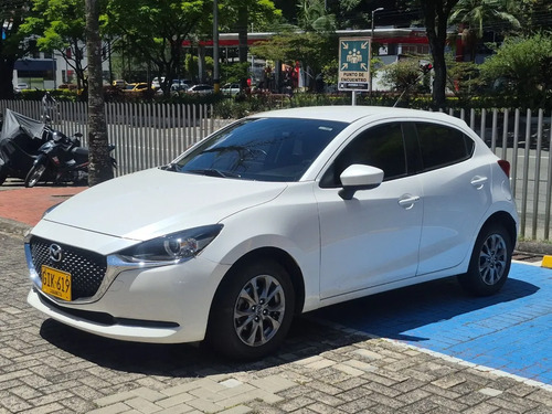 Mazda 2 1.5 Touring At 4x2
